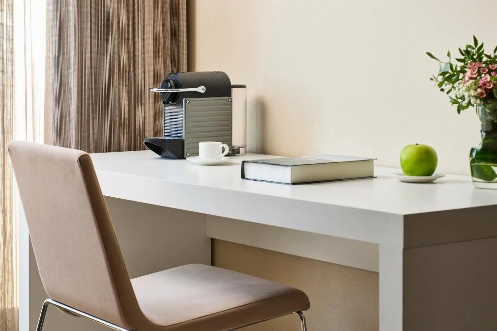JUNIOR SUITE STANDARD Room, NH Castellón Mindoro, Valencia