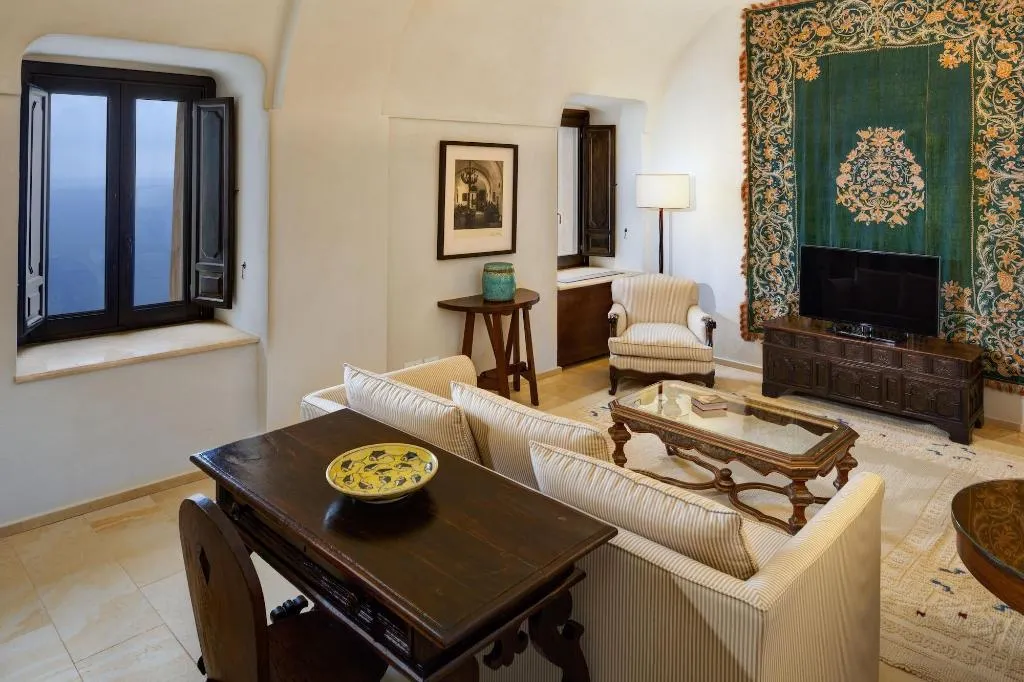 Room, Monastero Santa Rosa Hotel & Spa, Naples
