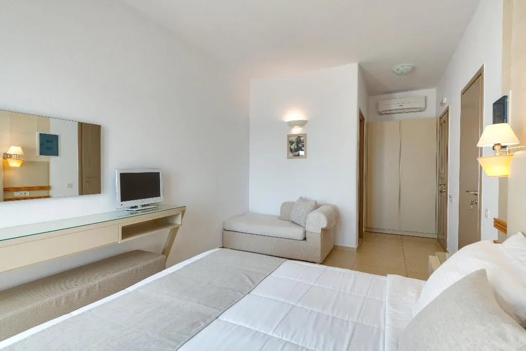 JUNIOR SUITE SEA VIEW Room, Lithos by Spyros & Flora, Mykonos