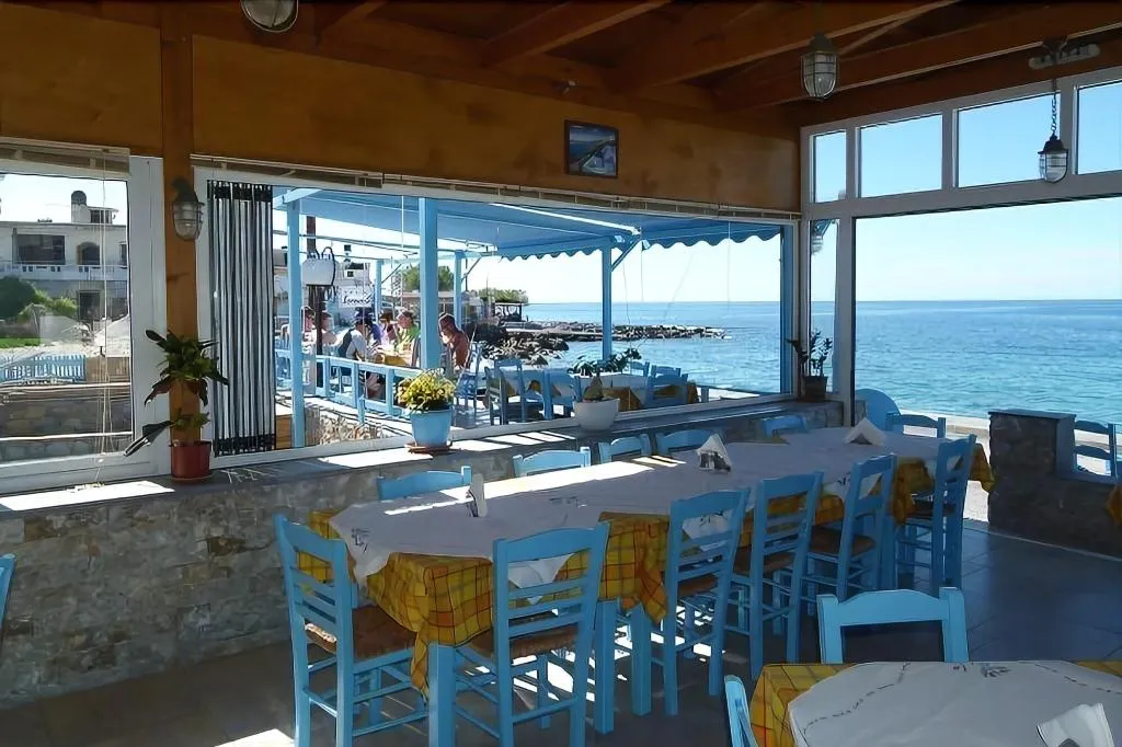 Restaurant, Socrates Apartments & Restaurant, Crete