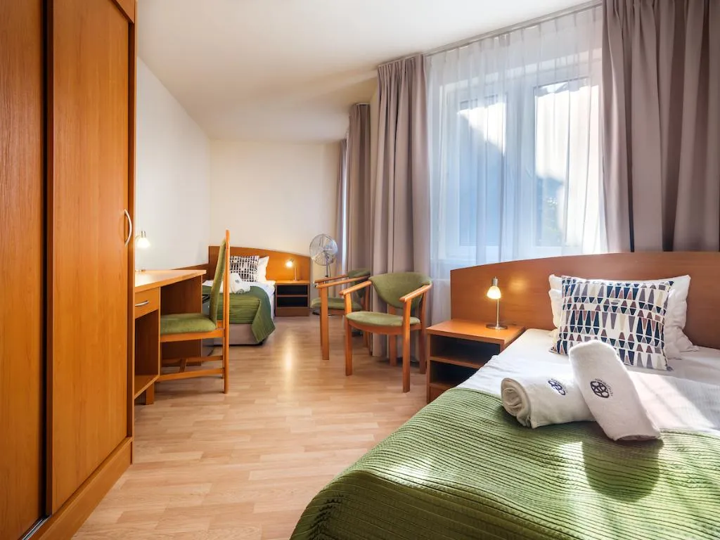 TWIN DELUXE Room, Kosmopolita Rooms & Apartments, Krakow