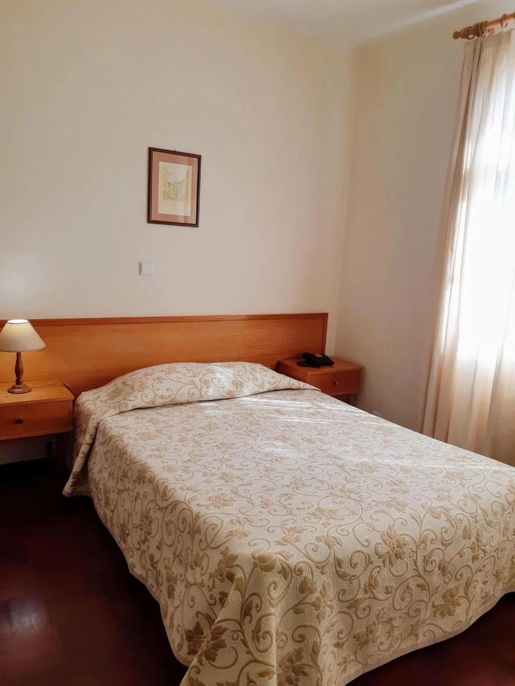 Room, Residencial Do Vale, Madeira
