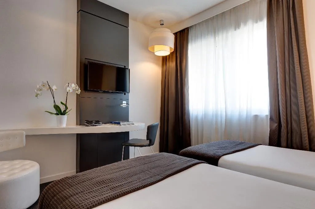 TWIN STANDARD Room, iH Hotels Roma Z3, Rome
