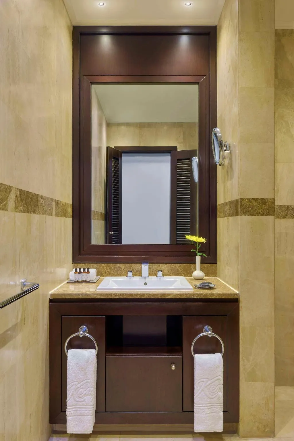 Room WITH BALCONY Room, Kempinski Palace Cairo, Cairo