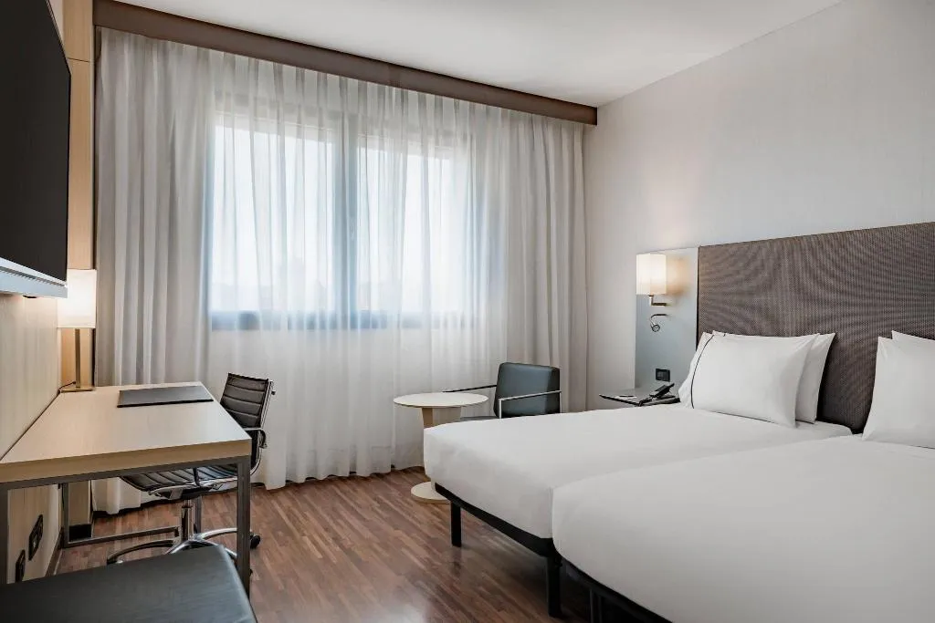 Room, AC Milano, Milan