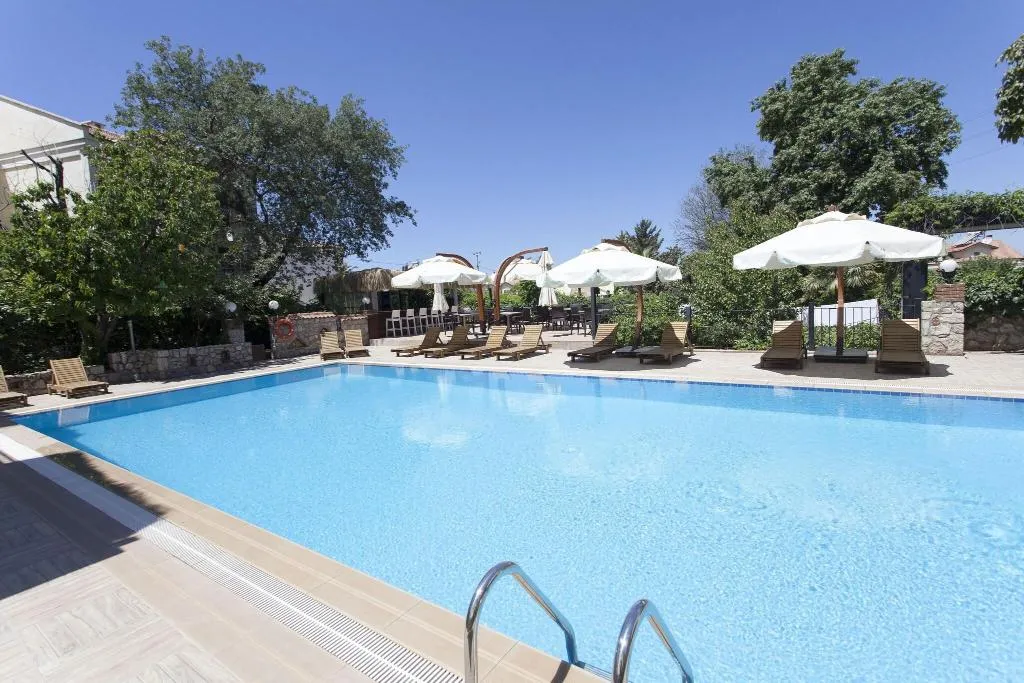 Pool, Green Peace, Dalaman