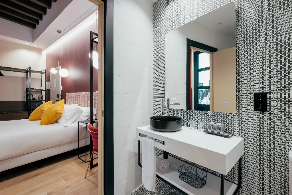 TRIPLE SUPERIOR Room, Cetina Sevilla, Seville