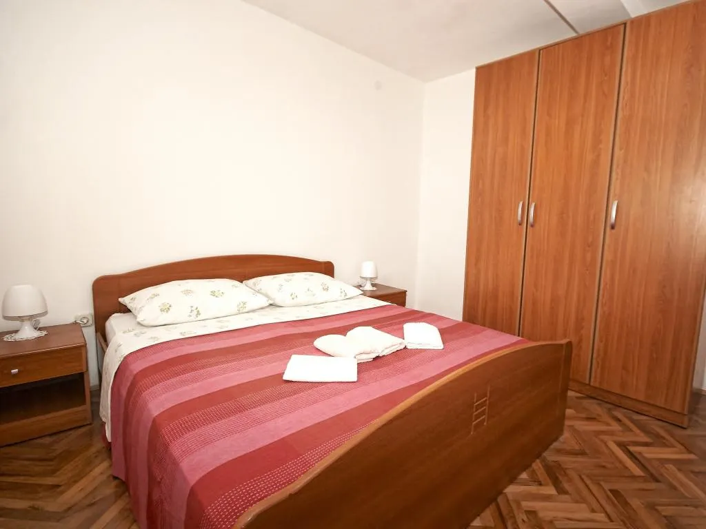 APARTMENT CAPACITY 4 Room, Apartments Snjezana, Istria