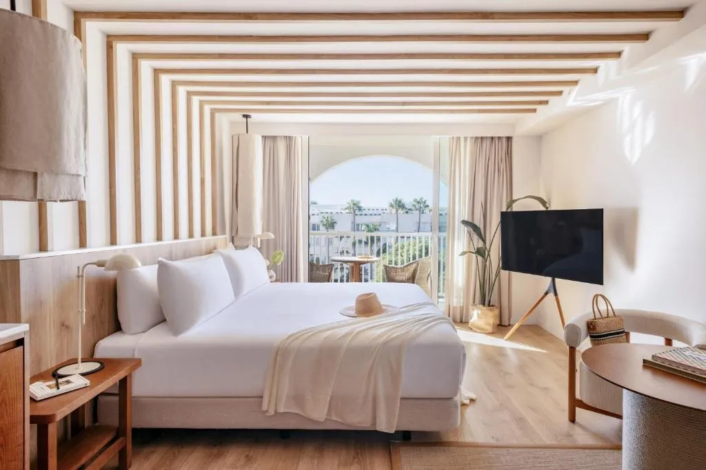 STUDIO GARDEN VIEW Room, ME Marbella, Costa Del Sol