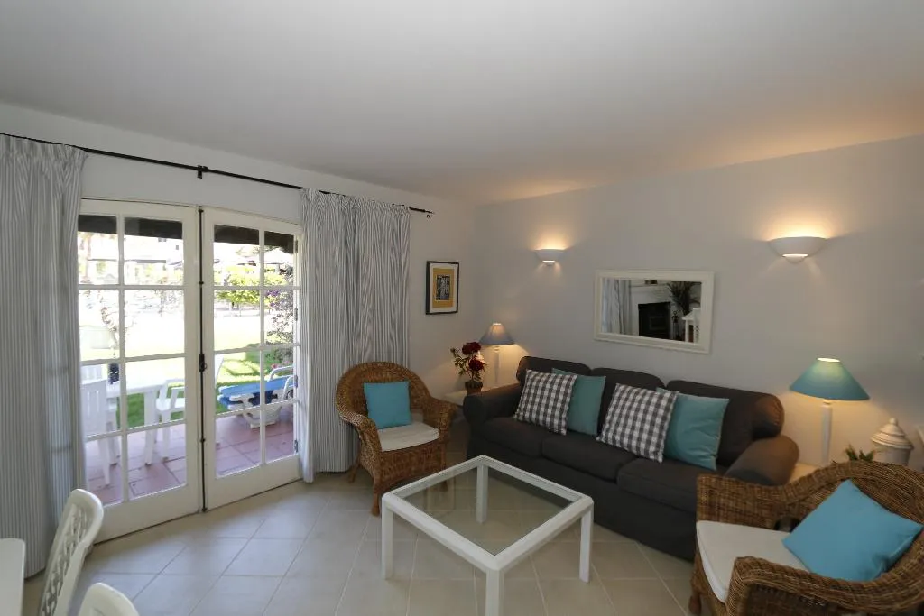 APARTMENT TWO BEDROOMS Room, Apartamentos The Old Village by Village 4u, Algarve