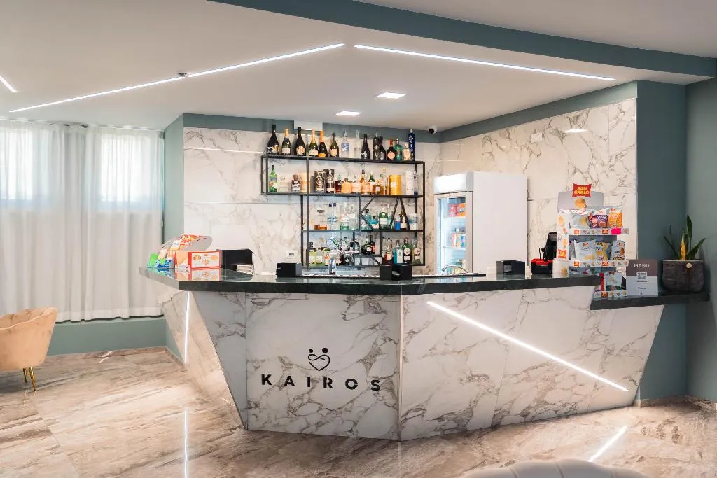 Bar, Kairos Hotel, Naples