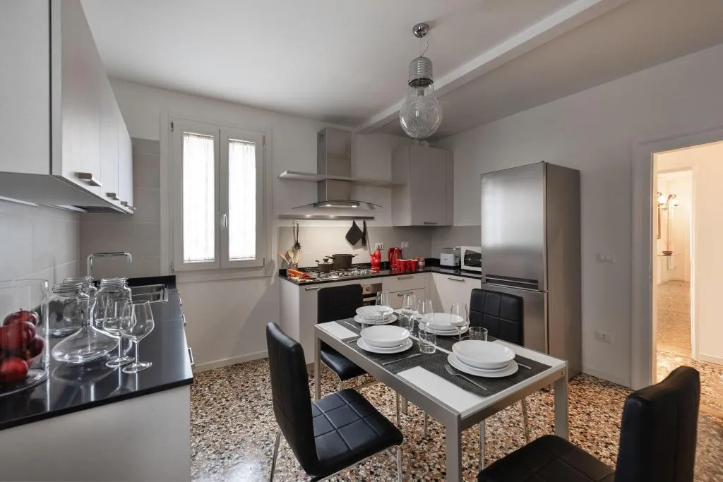APARTMENT SUPERIOR RIVER VIEW Room, AD Place Venice, Venice