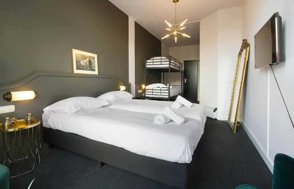 Room, Mr. Monkey Amsterdam, Amsterdam