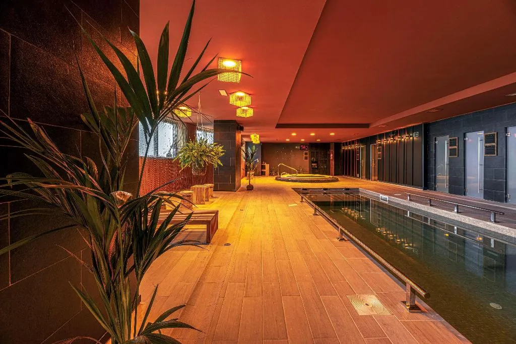 Sports and Entertainment, Melia Valencia, Valencia