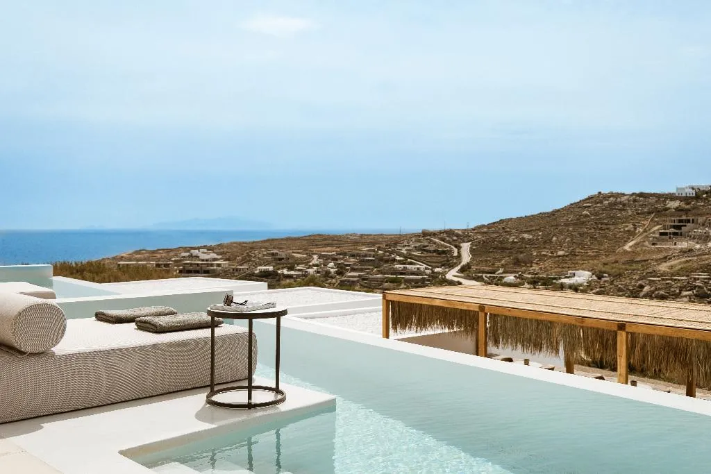 SUITE WITH PRIVATE POOL Room, Mykonos Flow - Super Paradise, Mykonos