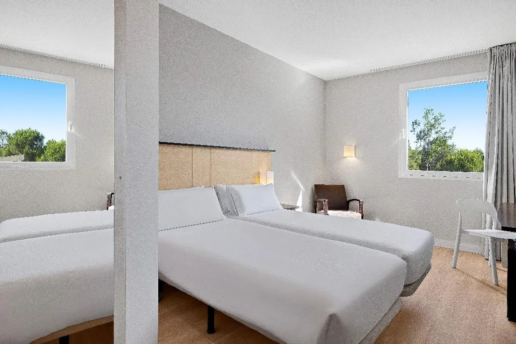 TWIN STANDARD Room, B&B HOTEL Madrid Pinar de Las Rozas, Madrid