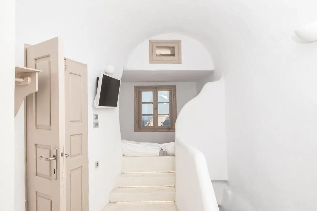 Room, Globe Suites, Santorini