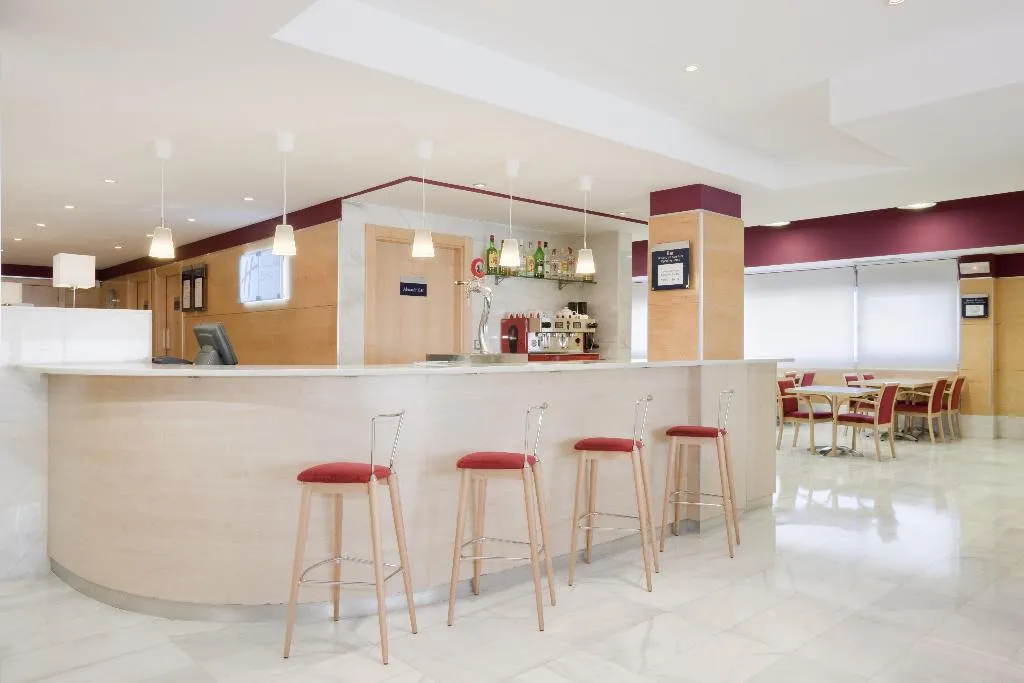 Bar, Holiday Inn Express Madrid Alcobendas, Madrid