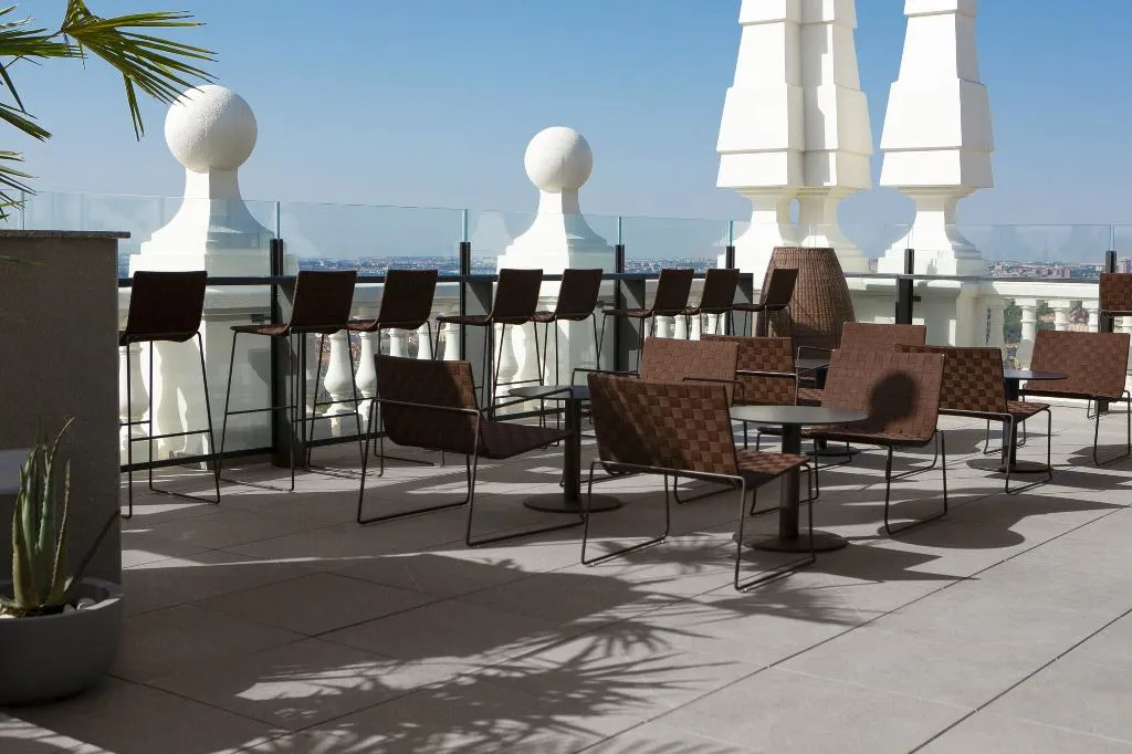 Terrace, Hotel Riu Plaza España, Madrid