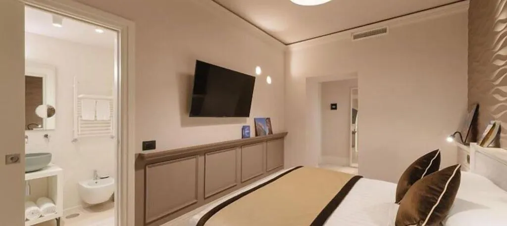 Double or Twin DELUXE KING BED Room, Rhea Silvia Luxury Navona, Rome
