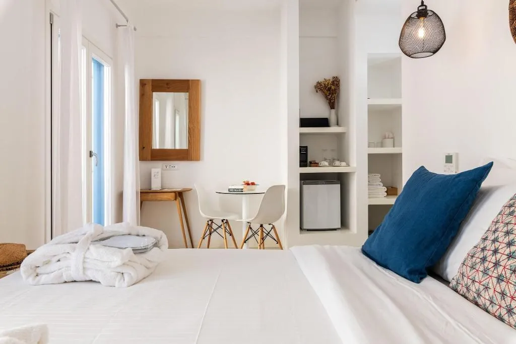 Room, Bluetopia Suites, Mykonos