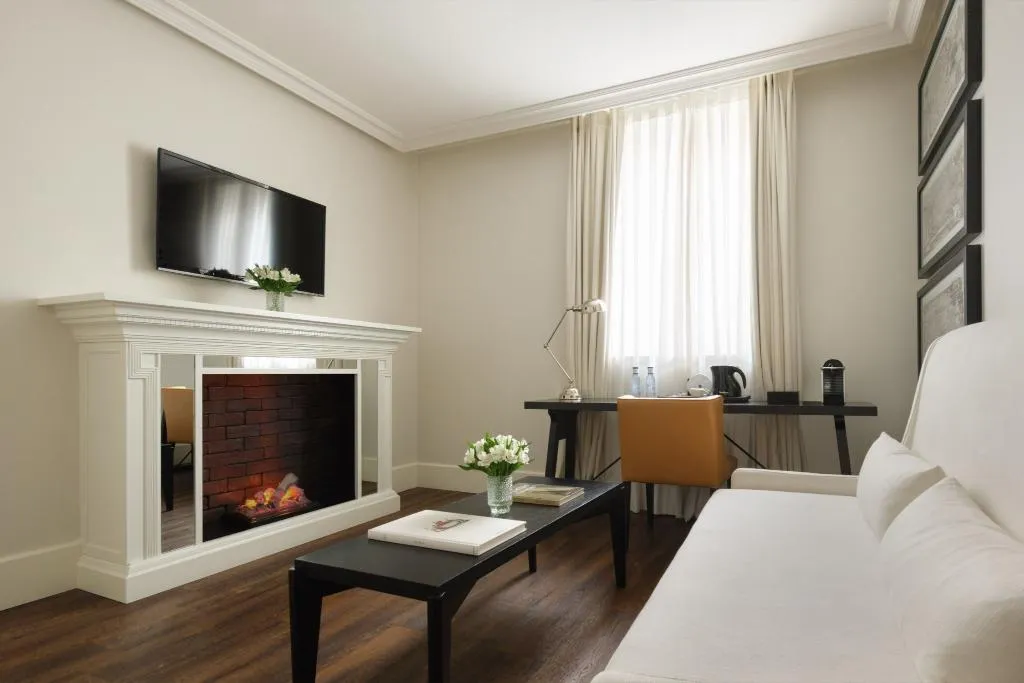 JUNIOR SUITE SUPERIOR Room, Only YOU Boutique Madrid, Madrid