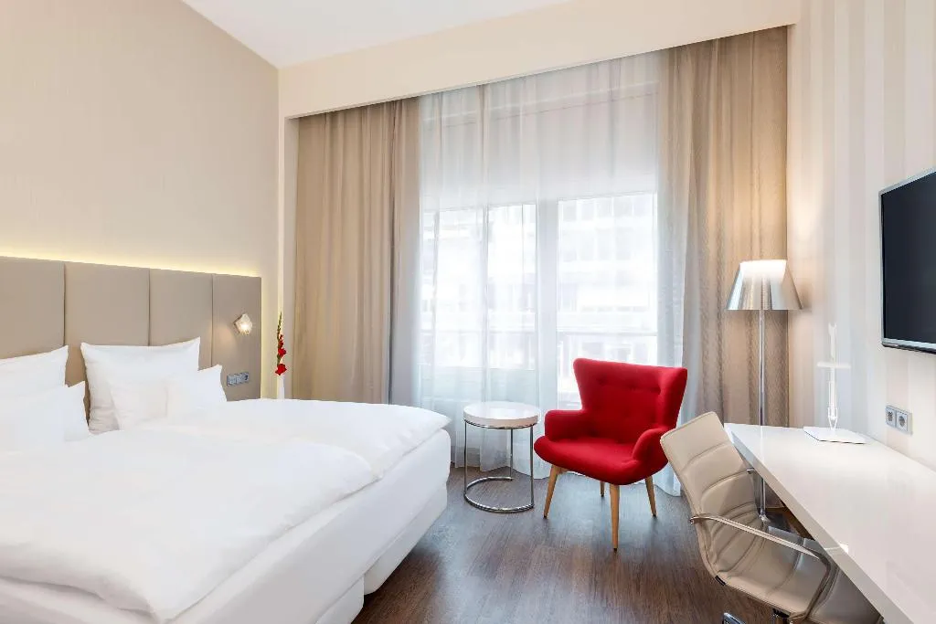SINGLE SUPERIOR Room, NH Collection Berlin Mitte Friedrichstrasse, Berlin