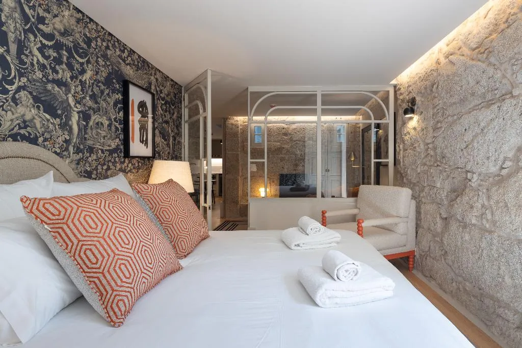 APARTMENT ONE BEDROOM Room, Líbere Porto Laranjais, Porto