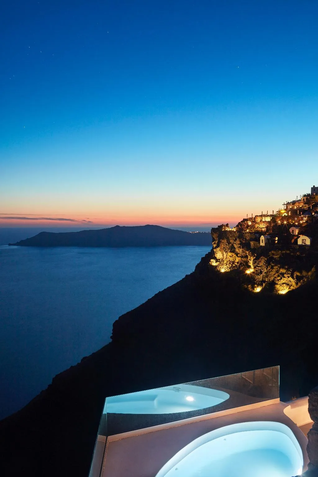 SUITE WITH PRIVATE POOL Room, Katikies Chromata Santorini - The Leading Hotels, Santorini