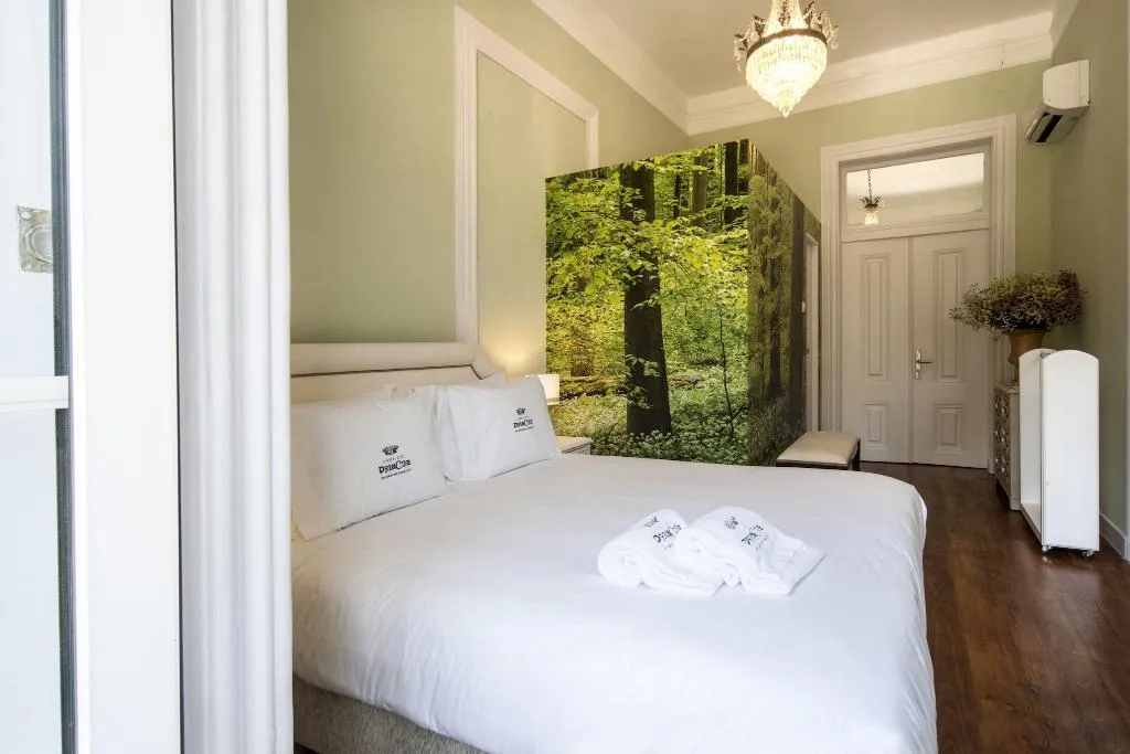 DOUBLE QUEEN SIZE BED Room, Casa do Príncipe, Lisbon