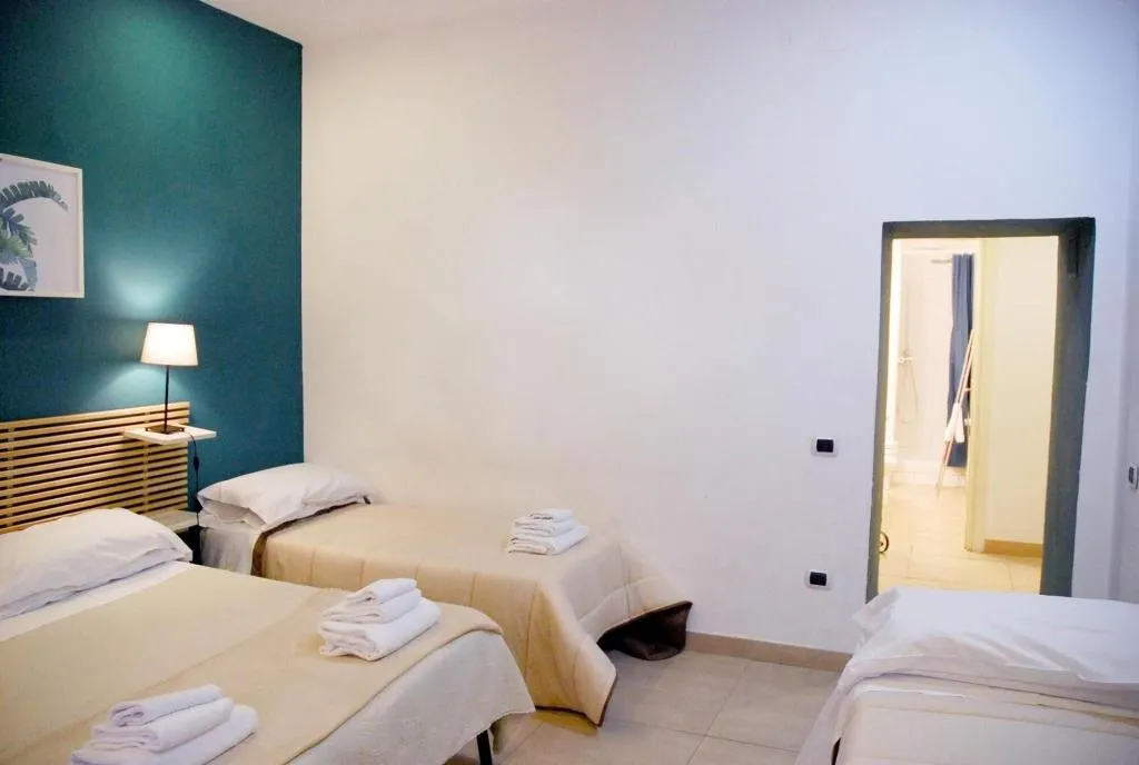 Room, La Locanda Dell Arte, Naples