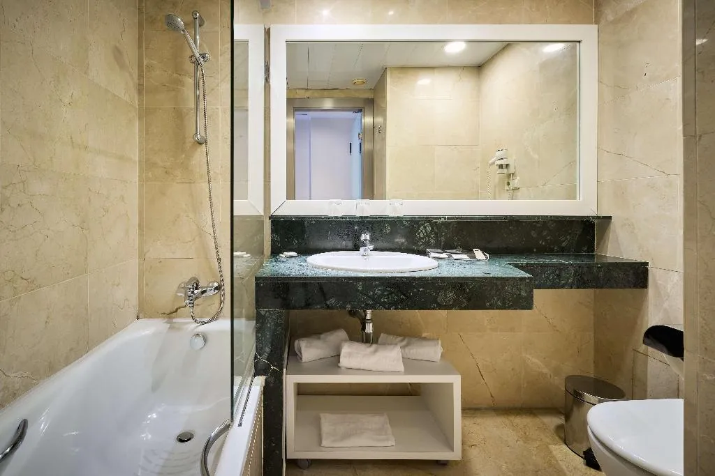 Room, Catalonia Bristol, Barcelona