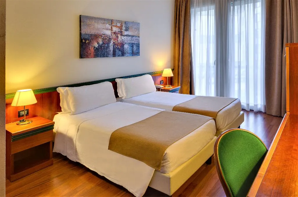 TWIN STANDARD Room, Hotel Raffaello, Milan