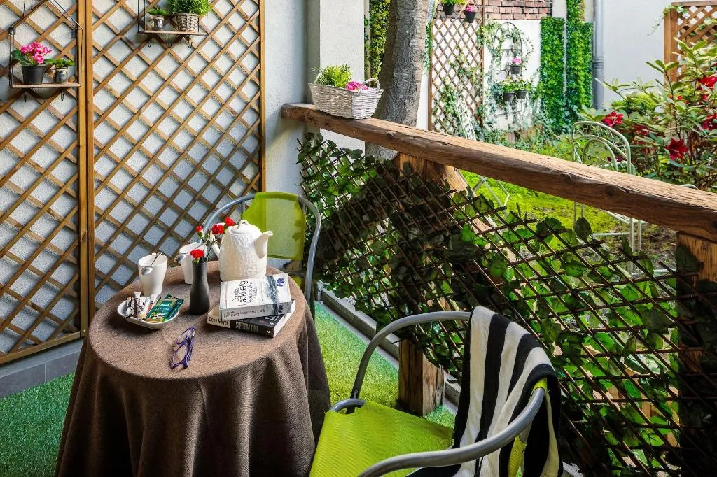 Room, Art & Garden Residence, Krakow