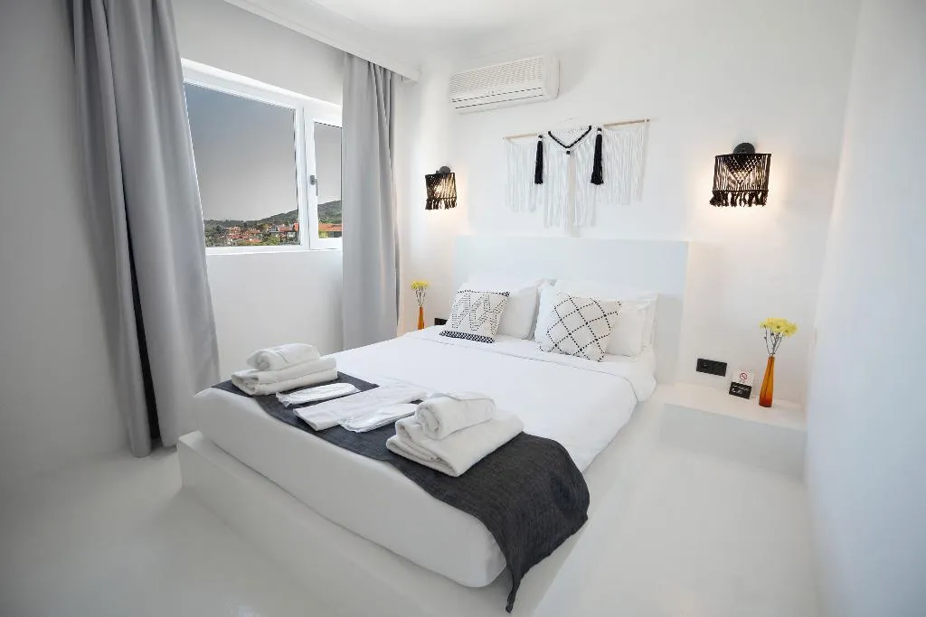 TRIPLE DELUXE SEA VIEW Room, Camlik 87 Hotel Ayvalik, Izmir