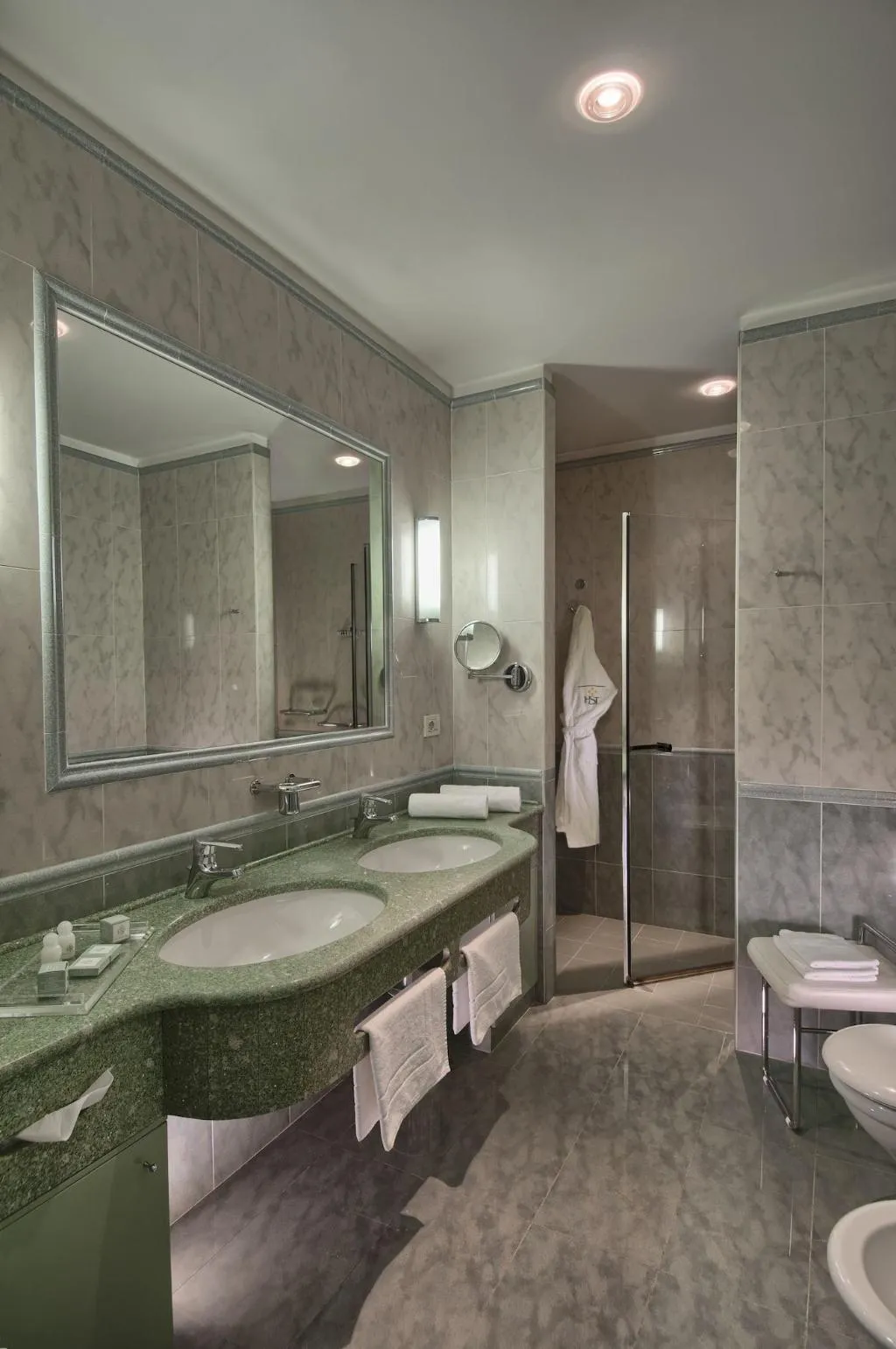 Room, Terme Sollievo, Venice