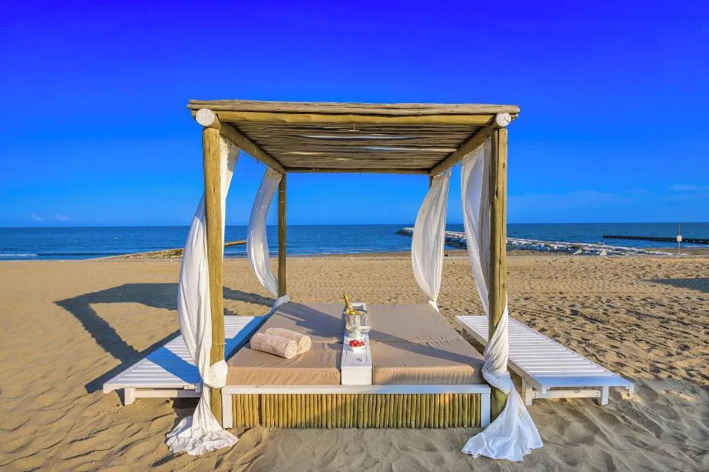 Beach, Pareus Beach Resort, Venice