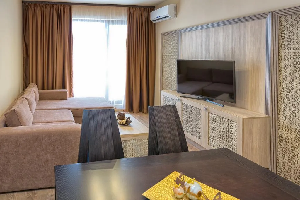 APARTMENT POOL VIEW ONE BEDROOM Room, Argisht Partez, Varna