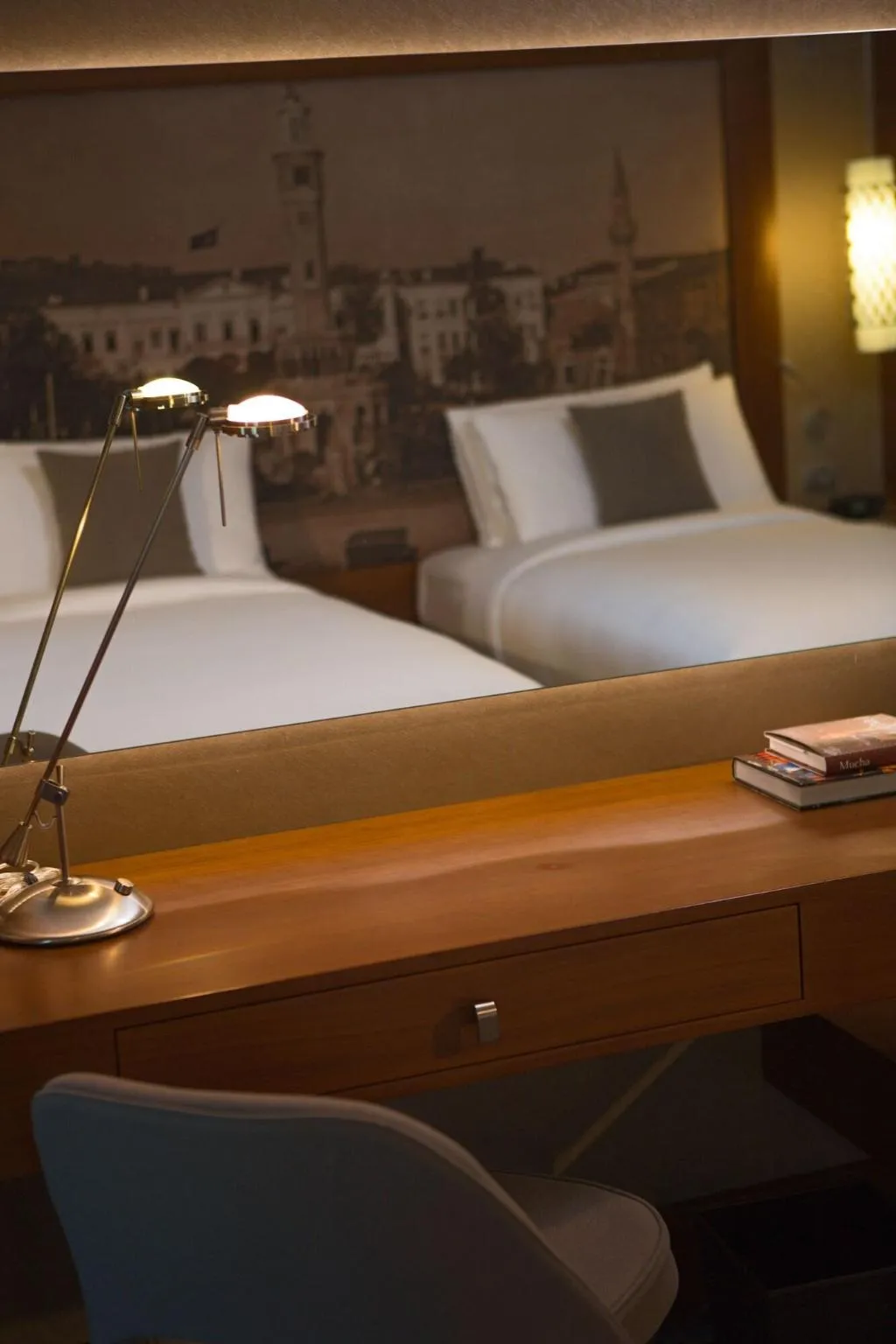 TWIN DELUXE CITY VIEW Room, Renaissance Izmir, Izmir