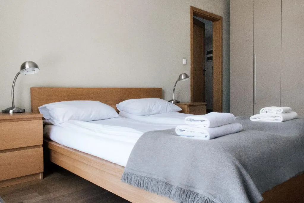 APARTMENT CAPACITY 5 ONE BEDROOM Room, Yourplace Biskupia Apartments, Krakow