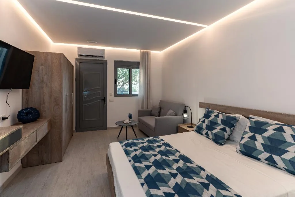 SUITE DELUXE SEA VIEW Room, George Beach Studios, Rhodes
