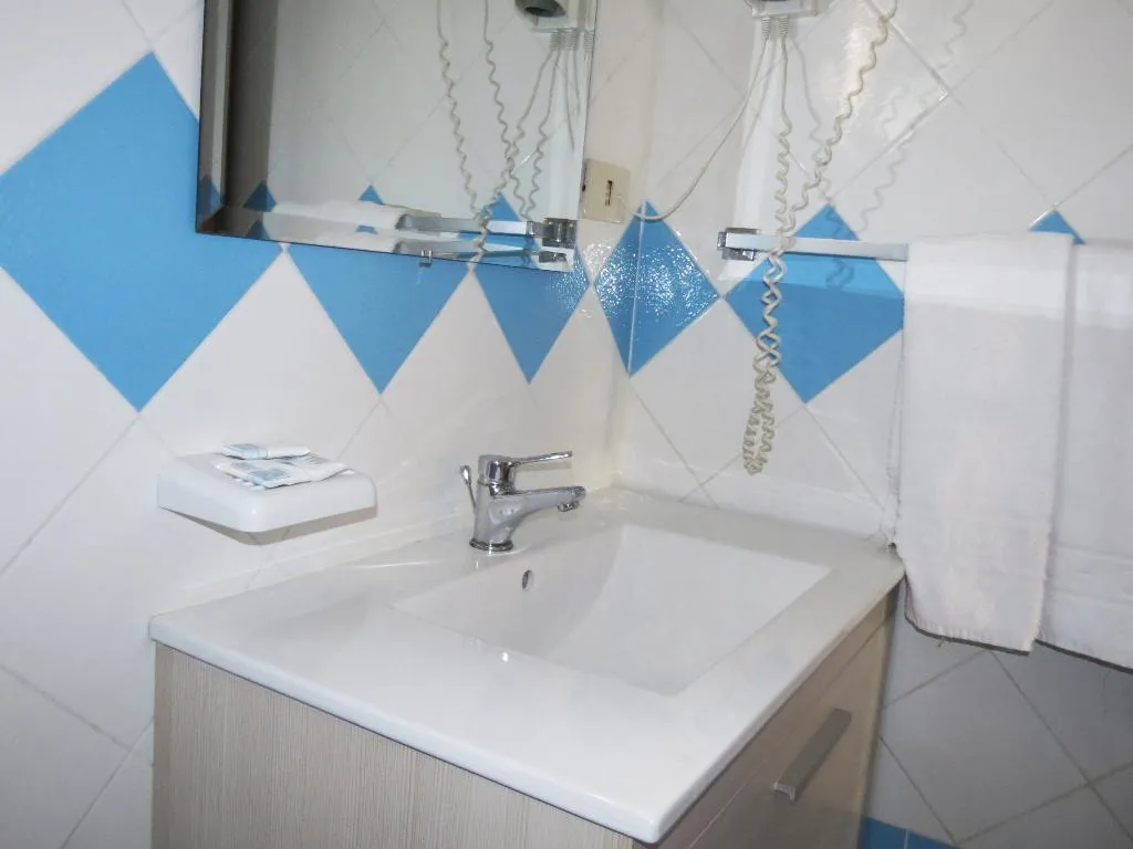 CHALET CAPACITY 3 Room, Baia Serena, Naples