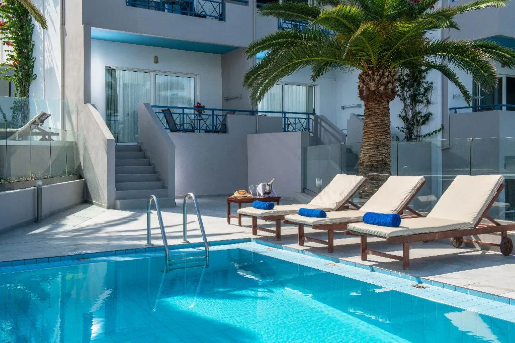 SUITE WITH PRIVATE POOL Room, Rethymno Mare Royal & Water Park, Crete