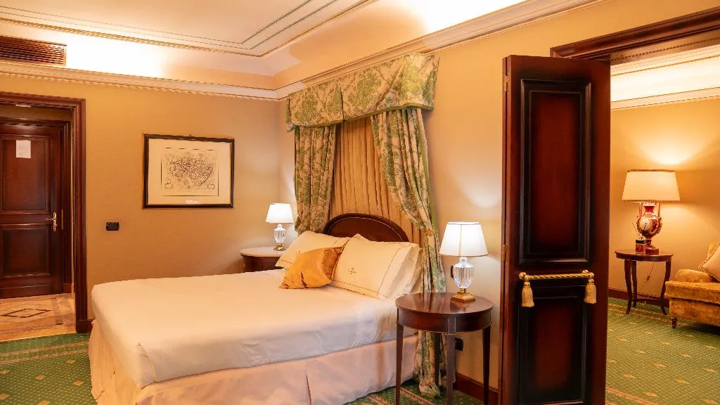SUITE CAPACITY 2 Room, River Chateau, Rome