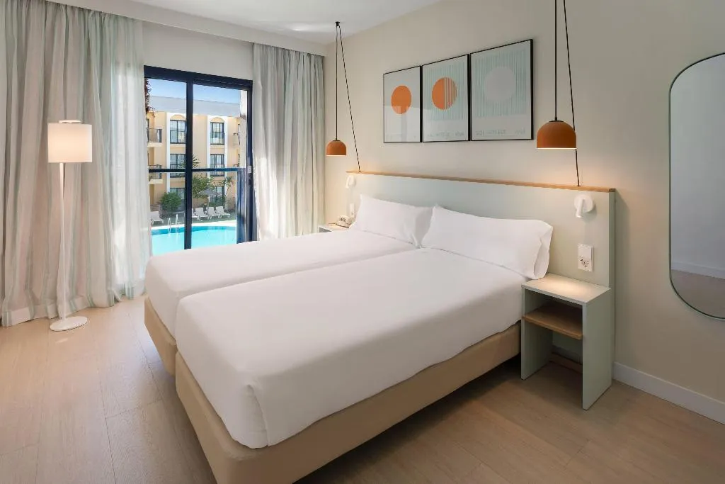 SUITE POOL VIEW Room, Sol Sancti Petri, Costa De La Luz