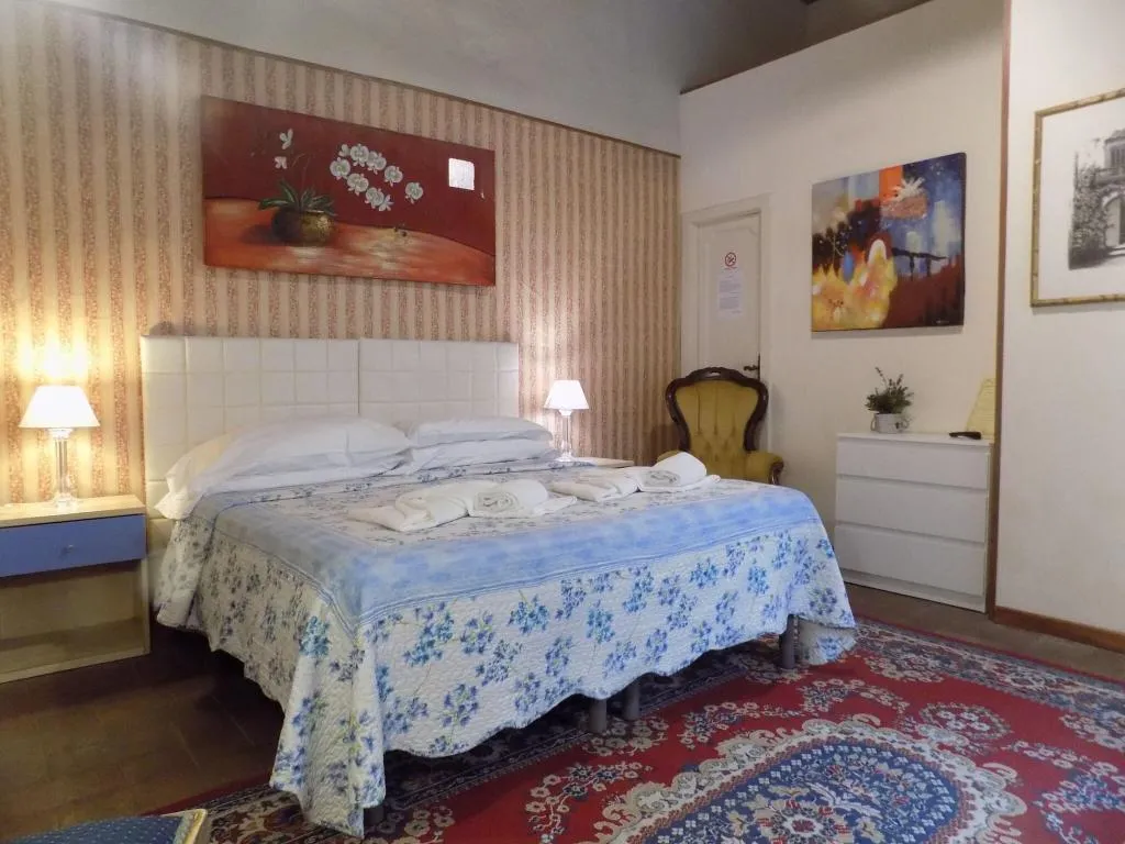 Room, Il Pitti Soggiorno, Florence