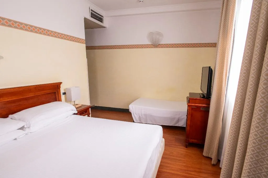 TRIPLE CLASSIC Room, Russo Palace, Venice