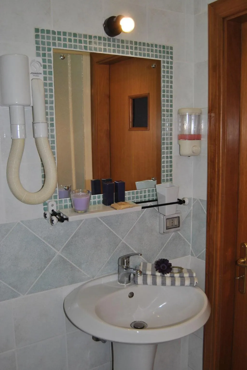 Room, Hotel Piccolo Sogno, Naples