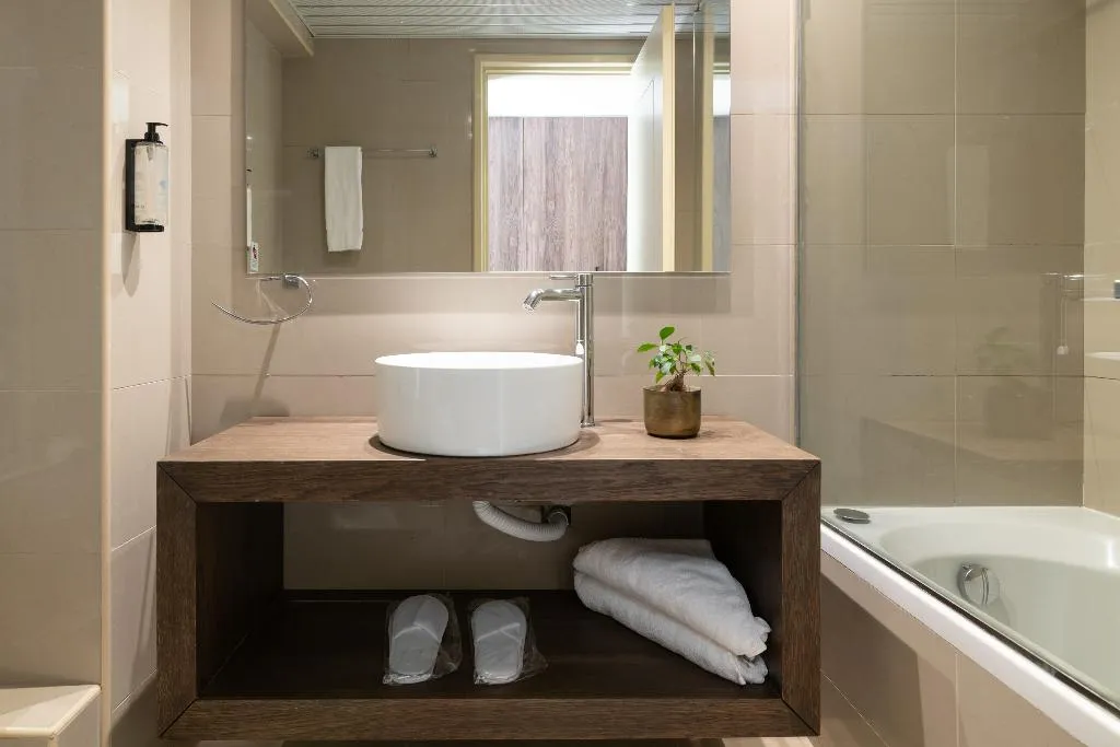 SUITE ONE BEDROOM ONE BATHROOM Room, Planos Deluxe, Zante