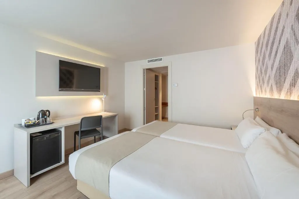 SINGLE STANDARD Room, Port Alicante - Playa de San Juan, Costa Blanca